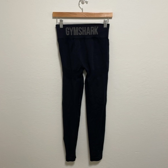 Gymshark Black Logo Leggings Size Medium - Picture 6 of 7